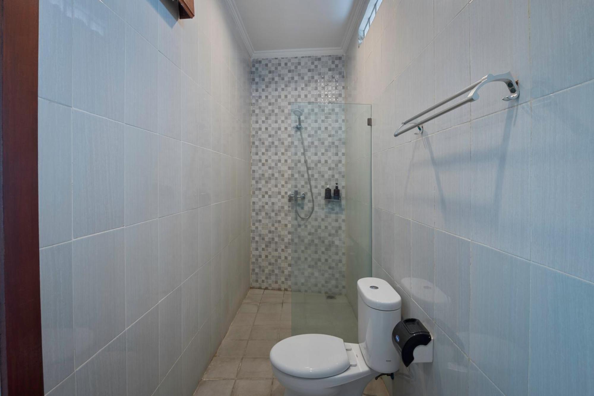 Wasamoda Canggu Guest House Home Stay Villa Bilik gambar